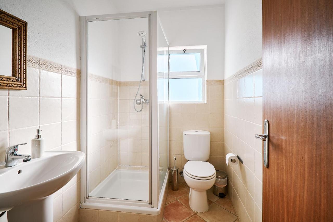 Apartment Kornelius Карвоейру Екстер'єр фото